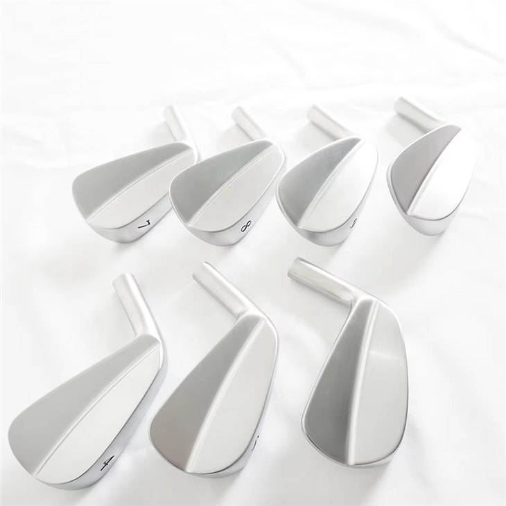 Câu lạc bộ Golf OEM Rèn sắt mềm Thiết kế hoàn thiện thuận tay phải Tùy chỉnh